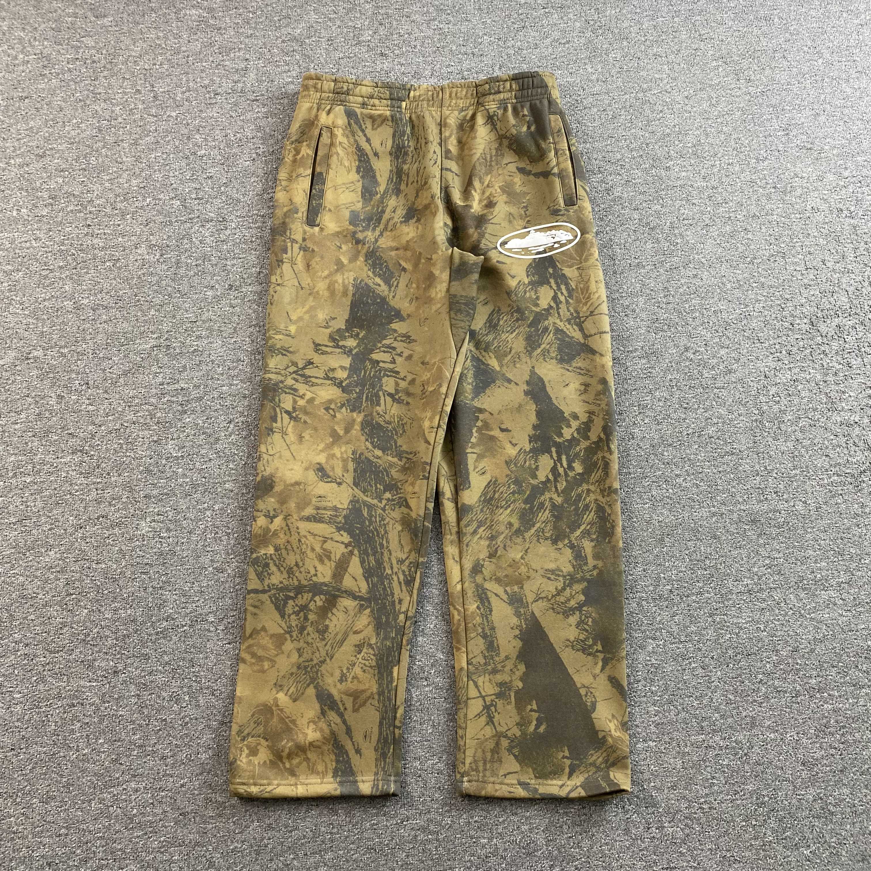 Pantalón Corteiz Camuflado