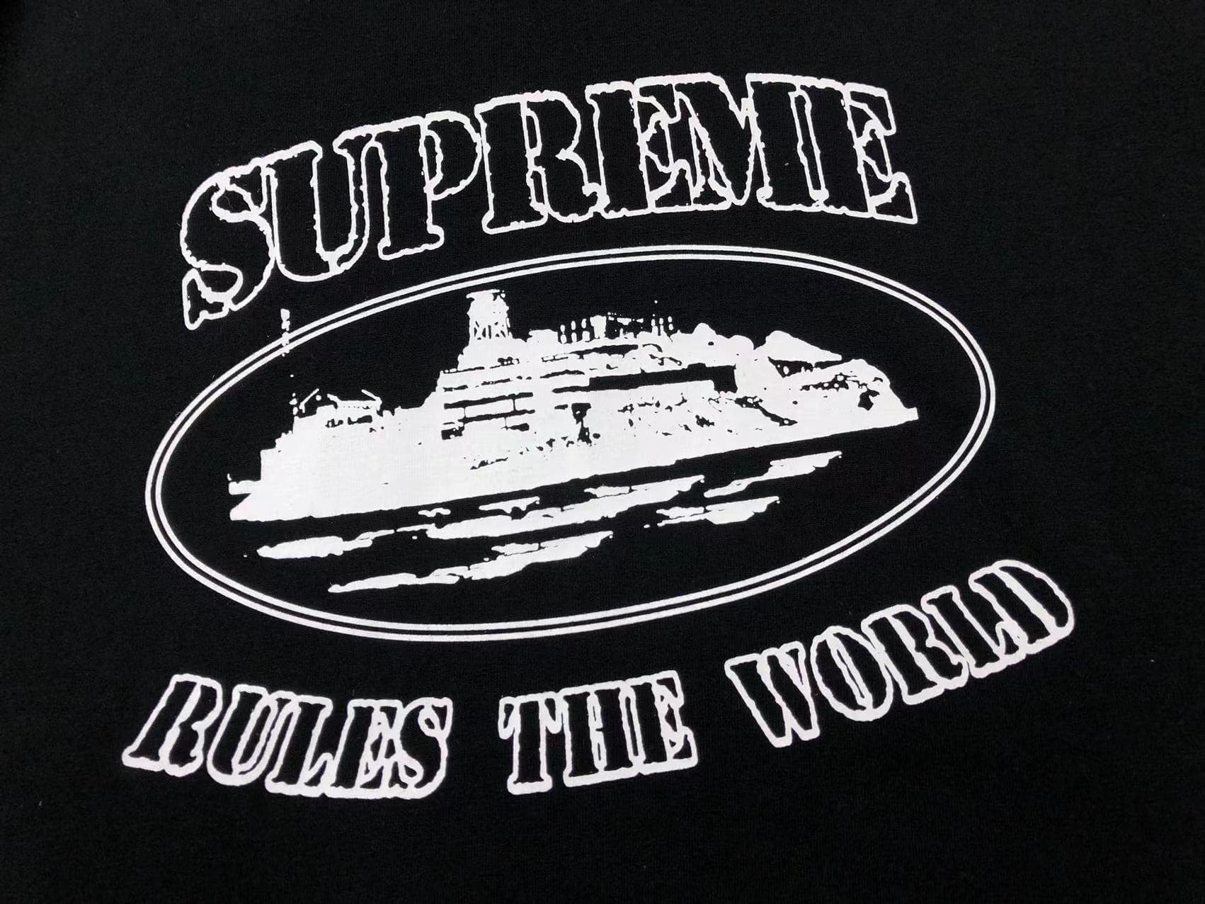 Remera Corteiz x Supreme